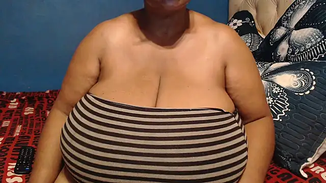 Snapshot of CUTEFIRMMELONSS chatting on March 2026 08:38:01 PM CUTEFIRMMELONSS online show from March 2026 08:38:01 PM