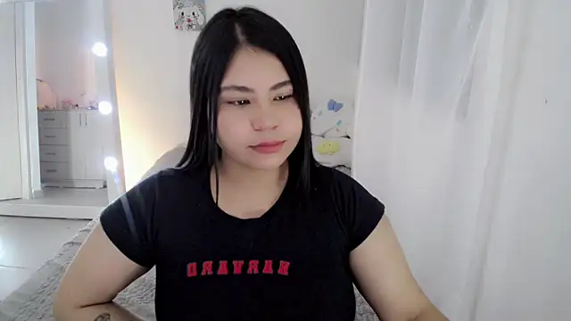 Snapshot of Youlittlepervertt_ chatting on May 2026 09:25:01 AM Youlittlepervertt online show from May 2026 09:25:01 AM