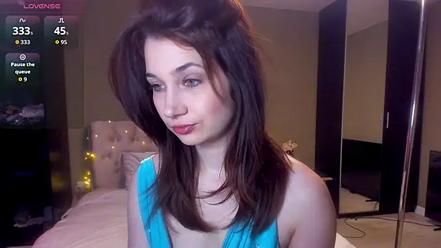 Carina E online show from February 2026 10:08:01 AM