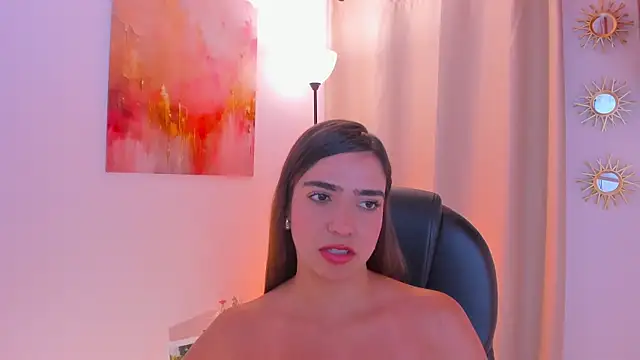 Snapshot of MariamRivera_ chatting on February 2026 02:10:01 AM MariamRivera online show from February 2026 02:10:01 AM