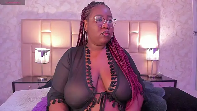 Snapshot of Darnellqueen chatting on January 2025 04:25:02 AM Darnellqueen online show from January 2025 04:25:02 AM