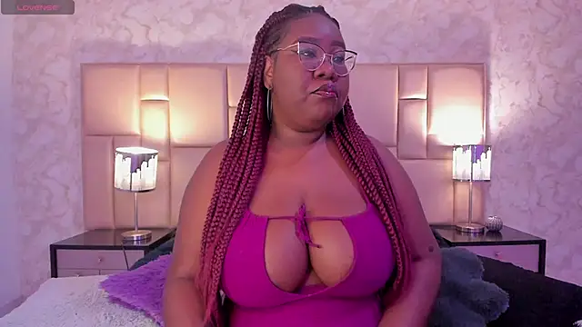 Snapshot of Darnellqueen chatting on January 2025 04:04:01 AM Darnellqueen online show from January 2025 04:04:01 AM