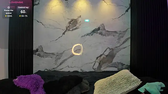 Snapshot of Darnellqueen chatting on November 2025 04:26:02 AM Darnellqueen online show from November 2025 04:26:02 AM