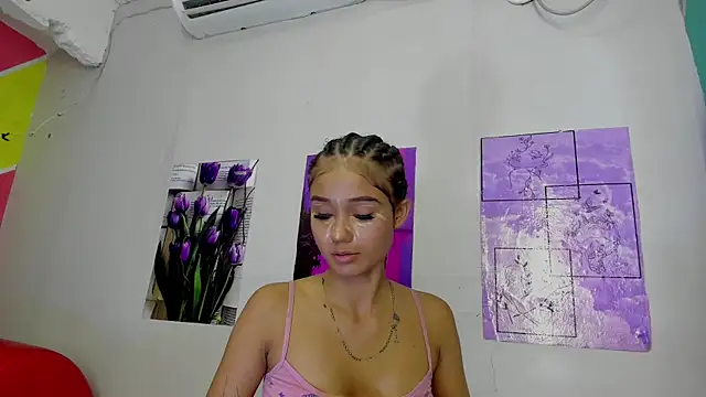 MarianaManzur online show from March 2025 08:19:01 PM