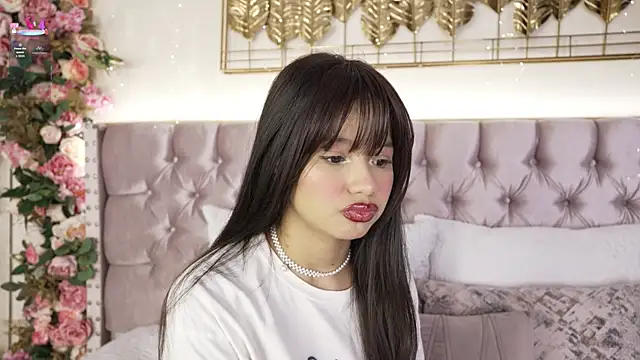 Snapshot of candy_beck chatting on April 2026 02:22:02 PM candy beck online show from April 2026 02:22:02 PM