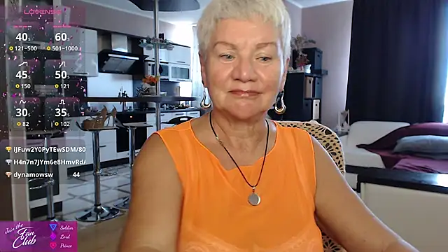 Snapshot of roxana_brooks chatting on June 2026 02:41:01 PM roxana brooks online show from June 2026 02:41:01 PM