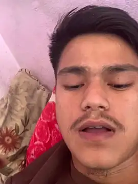 Snapshot of Hullax chatting on November 2025 04:55:01 AM Hullax online show from November 2025 04:55:01 AM