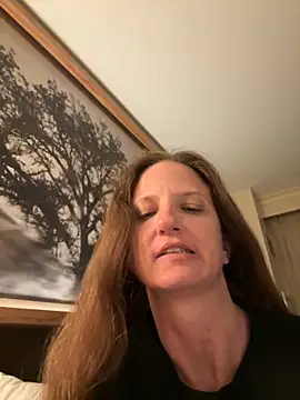 Snapshot of MeraSquirtsALot chatting on October 2025 05:44:02 AM MeraSquirtsALot online show from October 2025 05:44:02 AM