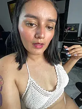 Snapshot of Lucia-Candy chatting on February 2025 02:26:01 AM Lucia-Candy online show from February 2025 02:26:01 AM