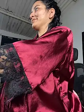 Snapshot of Lucia-Candy chatting on February 2025 03:52:02 AM Lucia-Candy online show from February 2025 03:52:02 AM