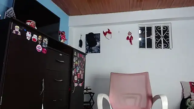 Snapshot of Nasty_019 chatting on December 2025 12:48:01 AM Nasty 019 online show from December 2025 12:48:01 AM