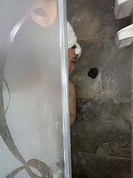 Karina Yang online show from February 2026 02:43:01 PM