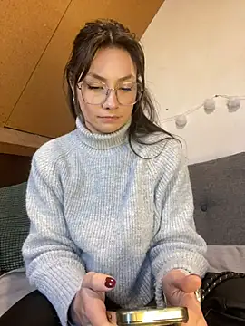 TalullaX online show from December 2024 01:33:01 PM