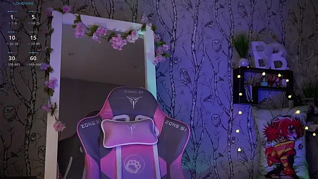 Snapshot of Moon_Valkyrie chatting on February 2025 08:29:02 AM Moon Valkyrie online show from February 2025 08:29:02 AM