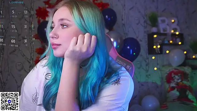 Snapshot of Moon_Valkyrie chatting on September 2025 06:24:01 AM Moon Valkyrie online show from September 2025 06:24:01 AM