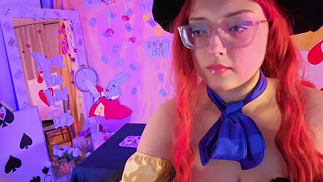 MiaFranklyn online show from September 2025 08:20:01 PM