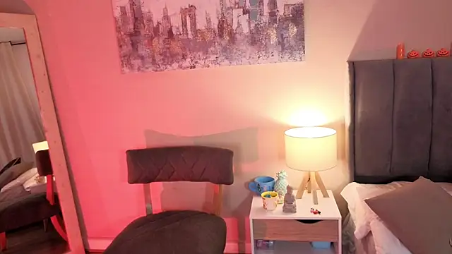 MiaFranklyn online show from October 2025 01:57:02 PM