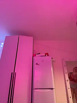 OdriOlsens online show from December 2025 06:08:02 AM