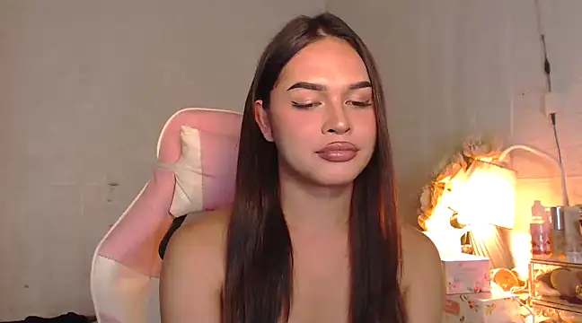 Ashely Lewis online show from January 2025 04:01:01 PM