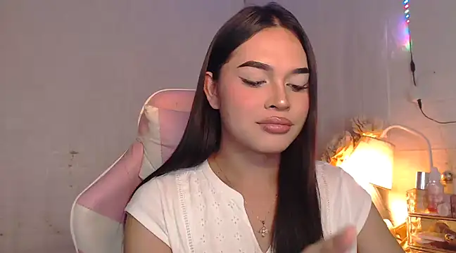 Ashely Lewis online show from February 2025 03:47:01 PM