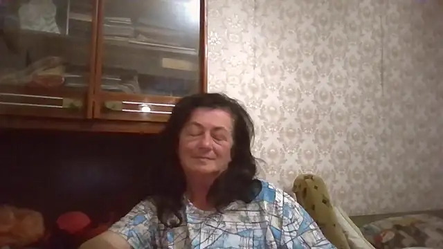 GypsiQueen2 online show from September 2025 09:06:02 PM