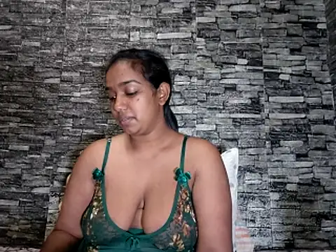 Xindias fantasyX online show from April 2026 06:25:01 PM