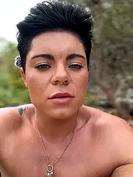 LukeLouHarvey online show from September 2025 04:46:02 AM