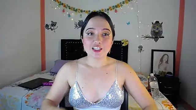 naughty girl 4u online show from February 2025 06:35:01 PM