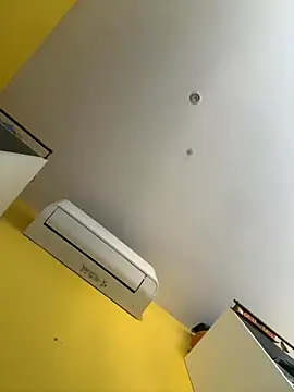 Snapshot of juniiorre chatting on September 2025 10:15:01 AM juniiorre online show from September 2025 10:15:01 AM