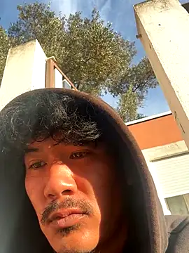 Snapshot of juniiorre chatting on October 2025 07:09:01 AM juniiorre online show from October 2025 07:09:01 AM