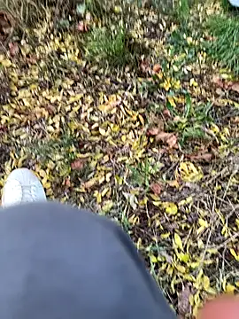 Snapshot of juniiorre chatting on October 2025 04:13:02 PM juniiorre online show from October 2025 04:13:02 PM