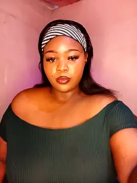 Snapshot of Aaaliyah445 chatting on December 2024 05:08:01 PM Aaaliyah445 online show from December 2024 05:08:01 PM