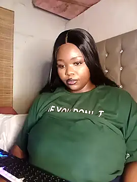 Snapshot of Aaaliyah445 chatting on September 2025 09:36:01 PM Aaaliyah445 online show from September 2025 09:36:01 PM