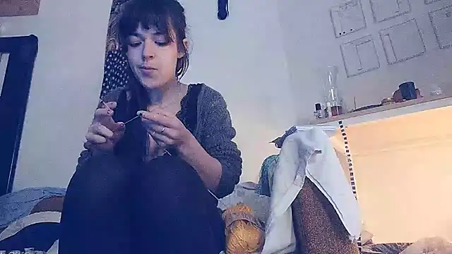 Snapshot of LinaWinter chatting on December 2024 09:35:02 AM LinaWinter online show from December 2024 09:35:02 AM