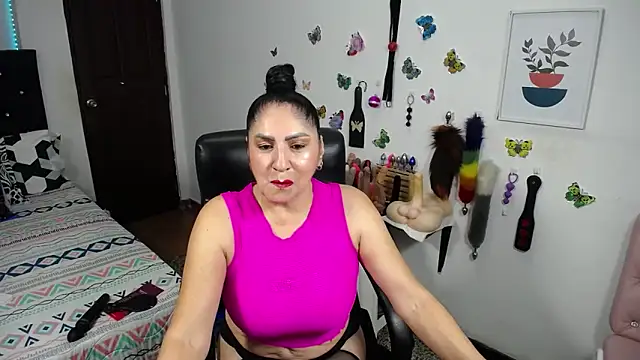 mature bigboobs10 online show from December 2025 03:44:02 AM