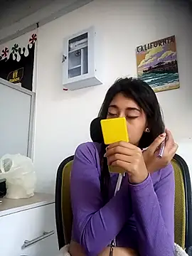 Scarlet wd18 online show from March 2025 08:37:01 PM