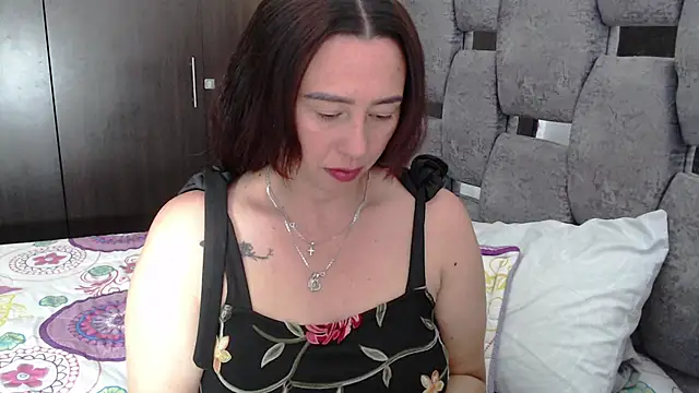 sara hott 1 online show from July 2026 08:18:02 PM