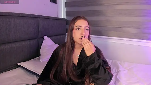 MERIDA TAYLOR online show from February 2025 06:48:01 PM