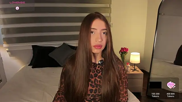 MERIDA TAYLOR online show from May 2026 01:30:01 PM