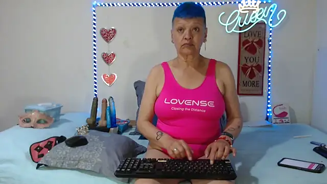 loquitaqueen011 online show from May 2026 05:23:02 PM
