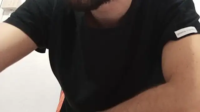 Snapshot of Hotboyo01 chatting on February 2026 05:34:01 PM Hotboyo01 online show from February 2026 05:34:01 PM