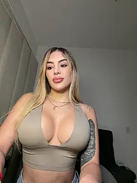 Snapshot of mi_suk11 chatting on February 2026 06:41:02 AM mi suk11 online show from February 2026 06:41:02 AM