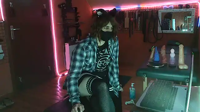 Ginny-the-bdsm-nympho online show from July 2026 05:12:02 PM