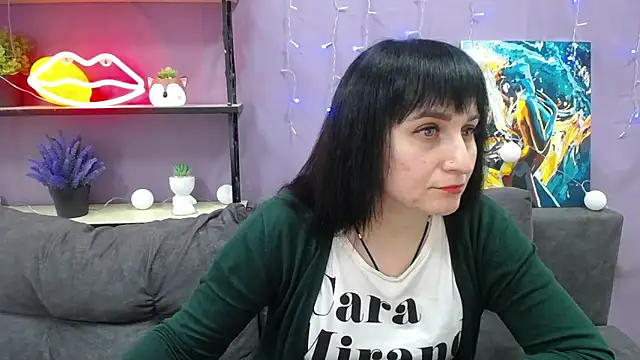 NinaFlawlees online show from January 2025 07:10:02 PM