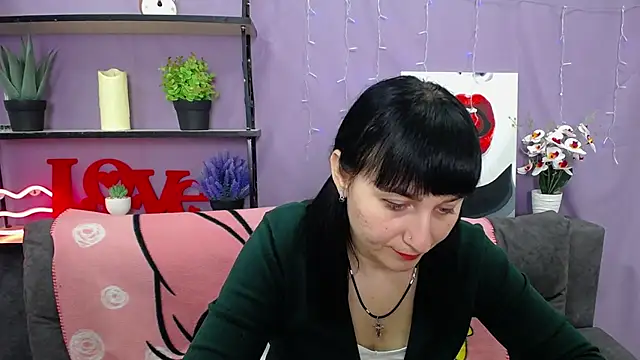 NinaFlawlees online show from March 2025 07:06:02 PM