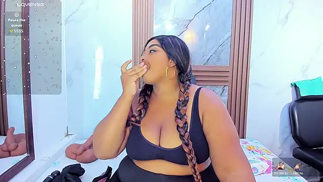 Snapshot of HannyMansonh chatting on March 2026 03:12:02 AM HannyMansonh online show from March 2026 03:12:02 AM