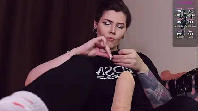 Luna Blake online show from February 2025 07:18:02 PM