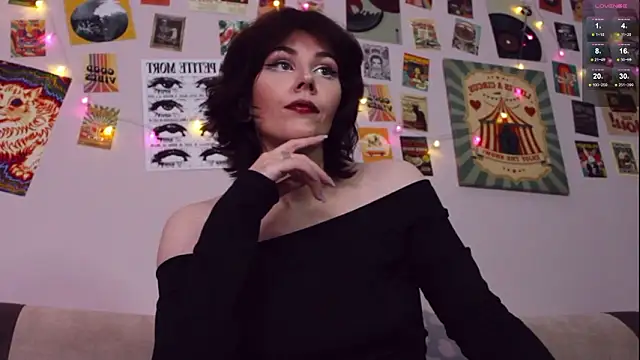 Luna Blake online show from March 2026 01:37:02 PM