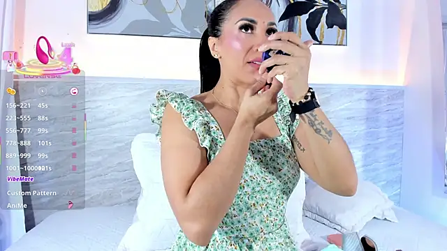 nayelii d online show from July 2026 12:23:01 PM