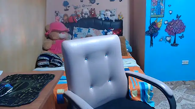 milfeddy  online show from July 2026 09:17:01 PM
